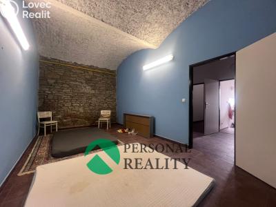 Rent commercial space Tursko, Ke Statkům 16 č. 35