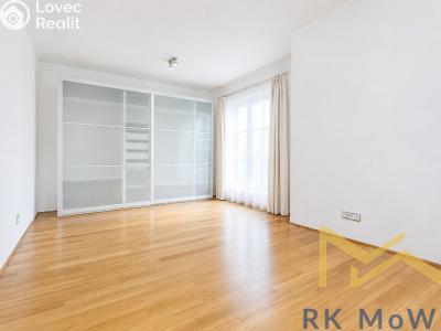 Rent apartment 4+KK Praha, Senovážné náměstí č. 3