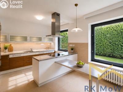 Rent family house Praha, Ke hrádku č. 9