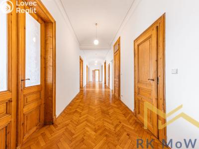Pronájem bytu 6 a více Praha, Ibsenova č. 11