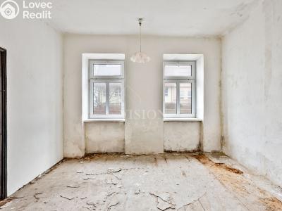 Продаж сімейного будинку Bernartice, Táborská č. 14