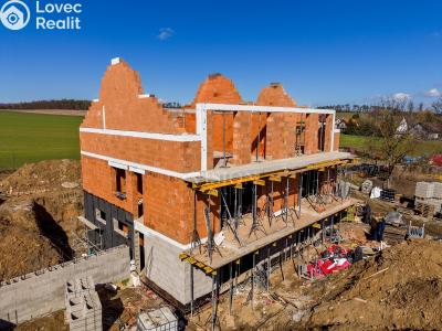 Продаж багатогенного будинку Týnec nad Sázavou č. 35