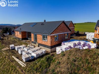 Продаж сімейного будинку Týnec nad Sázavou č. 33