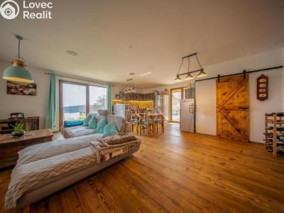 Продажа семейного дома Kamenice, Ládeveská 270 č. 2