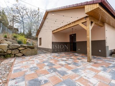 Продажа семейного дома Kamenice, Ládeveská 270 č. 22
