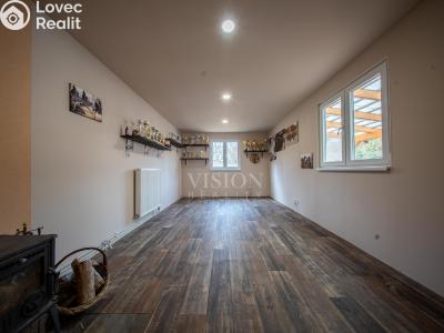 Продажа семейного дома Kamenice, Ládeveská 270 č. 31