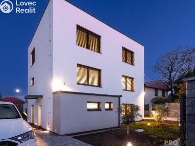 Продажа виллы Říčany, Pod Vojenským velitelstvím č. 15