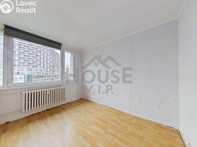 Продаж квартири 3+1 Praha, U jezera č. 7