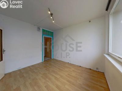 Продаж квартири 3+1 Praha, U jezera č. 9