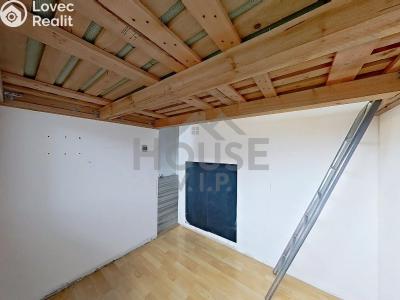 Продаж квартири 3+1 Praha, U jezera č. 21