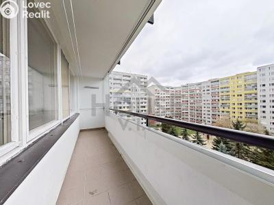 Продаж квартири 3+1 Praha, U jezera č. 23