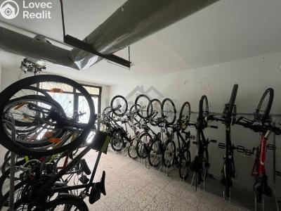 Продаж квартири 3+1 Praha, U jezera č. 35
