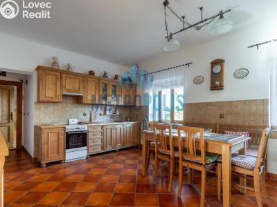 Продаж ферми Lhotka, Radoušská č. 17