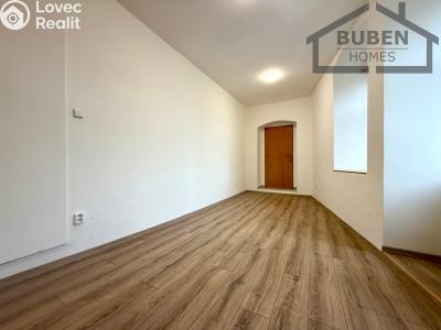 Pronájem bytu 2+1 Tachov, Husitská 35 č. 13