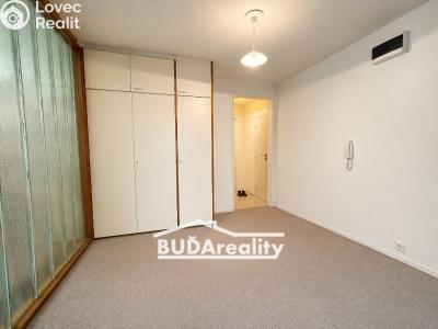 Продажа квартиры 4+1 Zlín, Družstevní č. 3
