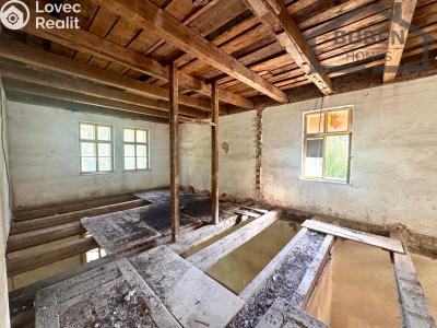 Prodej rodinného domu Planá č. 16