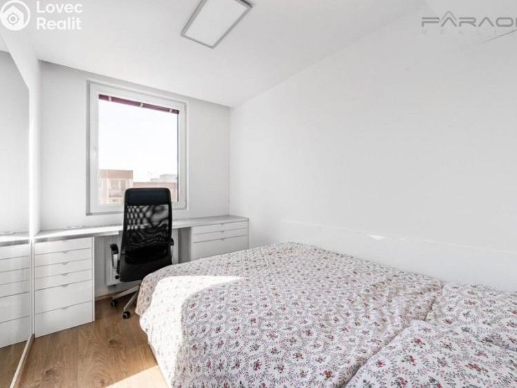 Pronájem bytu 2+KK Praha, Lamačova č. 4