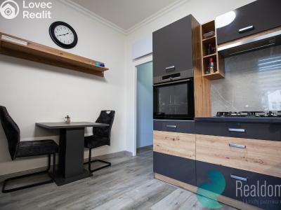 Prodej bytu 2+1 Karlovy Vary, Raisova č. 6
