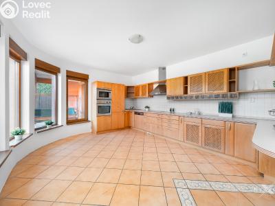 Prodej rodinného domu Ohrobec, Jarovská 58 č. 4