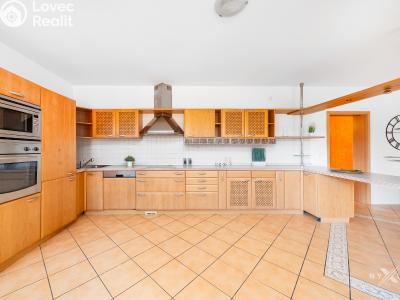 Prodej rodinného domu Ohrobec, Jarovská 58 č. 5