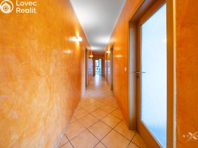 Prodej rodinného domu Ohrobec, Jarovská 58 č. 15