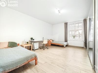 Продаж квартири 4+1 Praha, Bubenská č. 1