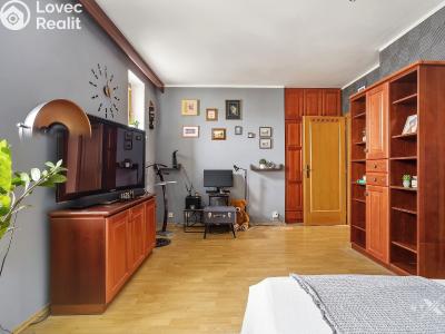 Prodej bytu 3+KK Praha, U hranic č. 12