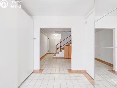 Sale family house Praha, Stulíková 1383 č. 29
