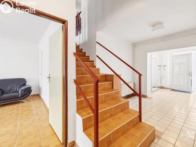 Sale family house Praha, Stulíková 1383 č. 30