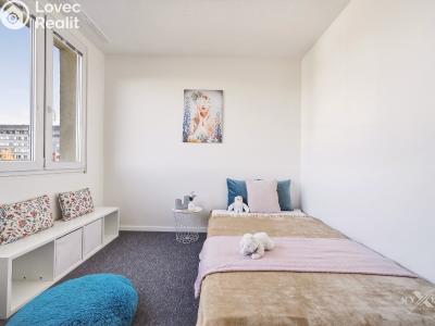 Sale apartment 3+1 Praha, Veltruská č. 8