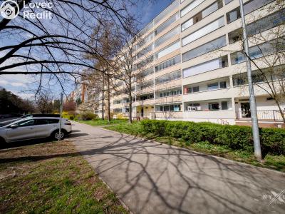 Sale apartment 3+1 Praha, Veltruská č. 16