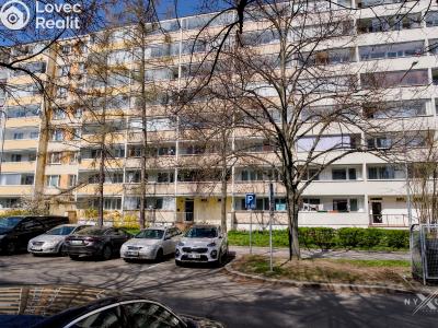 Sale apartment 3+1 Praha, Veltruská č. 18