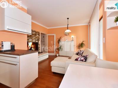 Sale apartment 4+KK Praha 9, Nademlejnská č. 14