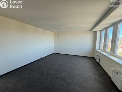 Pronájem bytu 3+KK Chomutov, Žižkovo náměstí 4796 č. 9