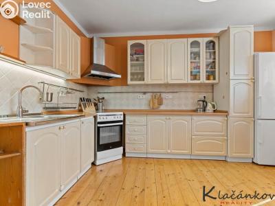 Sale multi-gen house Vizovice, Říčanská 296 č. 6