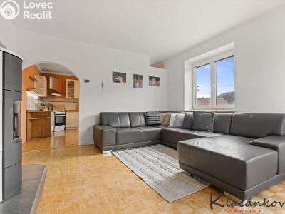 Sale multi-gen house Vizovice, Říčanská 296 č. 12