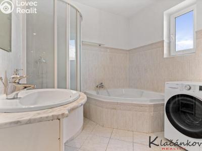 Sale multi-gen house Vizovice, Říčanská 296 č. 15