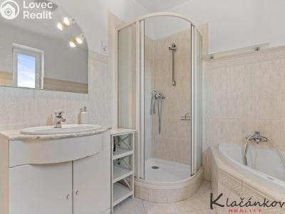 Sale multi-gen house Vizovice, Říčanská 296 č. 16