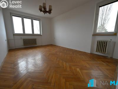 Prodej bytu 3+1 Kroměříž, Karla Čapka č. 8