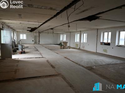 Продаж торгового приміщення Znojmo, Dobšická č. 5