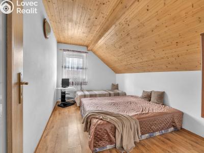 Prodej rodinného domu Žiželice, 5. května č. 3