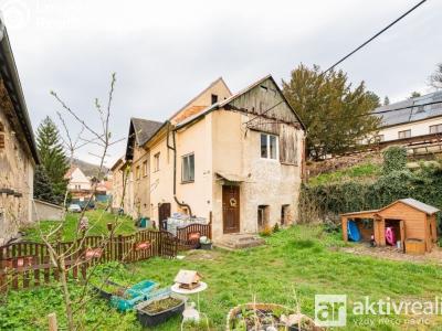 Продаж сімейного будинку Dolní Zálezly, Mírové náměstí č. 35