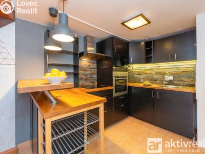 Prodej bytu 2+KK Šestajovice, Komenského 1329 č. 5