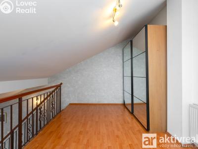 Prodej bytu 2+KK Šestajovice, Komenského 1329 č. 9