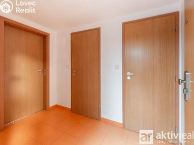 Prodej bytu 2+KK Šestajovice, Komenského 1329 č. 12