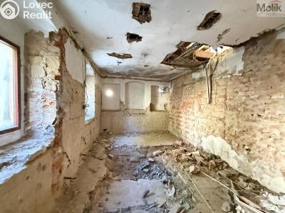 Prodej rodinného domu Děčín č. 8