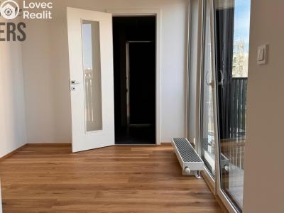 Prodej bytu 2+KK Praha 6, U hotelu č. 5