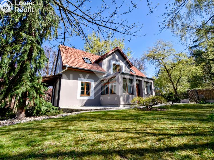 Продаж сімейного будинку Týnec nad Sázavou, Sad přátelství 97 č. 1