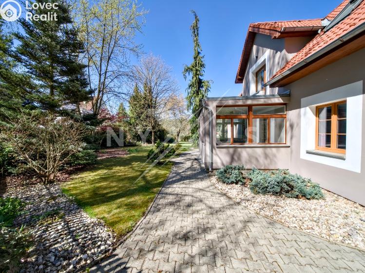 Продаж сімейного будинку Týnec nad Sázavou, Sad přátelství 97 č. 2