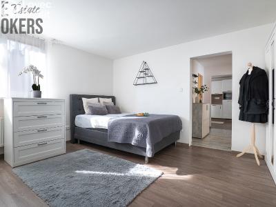Продаж багатогенного будинку Praha, Všetatská č. 25